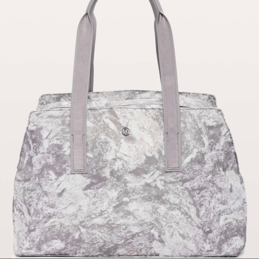 Lululemon Go Getter Bag Heatproof pocket 26L